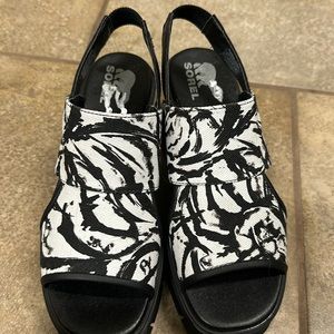 Brand new Sorel shoes